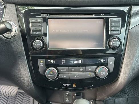 Used 2016 Nissan Rogue SL w/ SL Premium Package AWD/4WD image 11