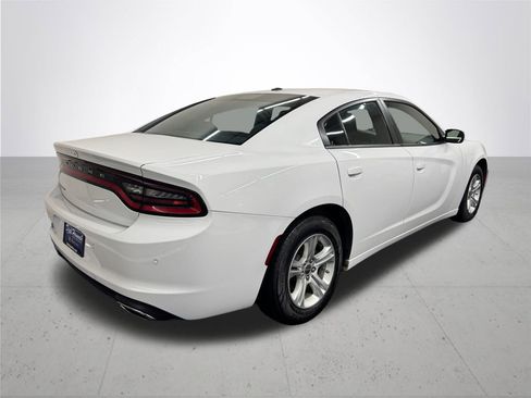 Used 2022 Dodge Charger SXT image 7