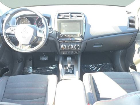 Used 2024 Mitsubishi Outlander Sport ES AWD/4WD image 11