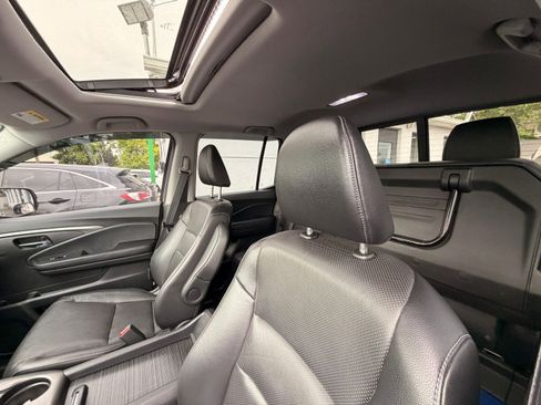 Used 2019 Honda Ridgeline RTL image 18