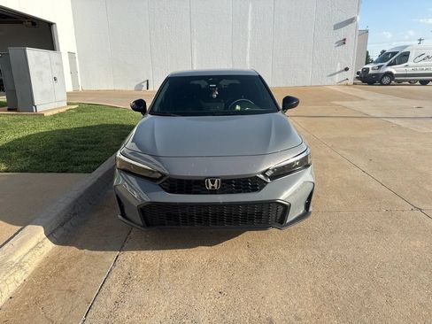 Used 2025 Honda Civic Sport image 2