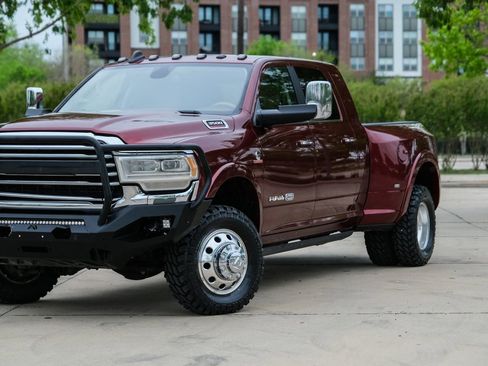 Used 2021 RAM 3500 Limited image 10