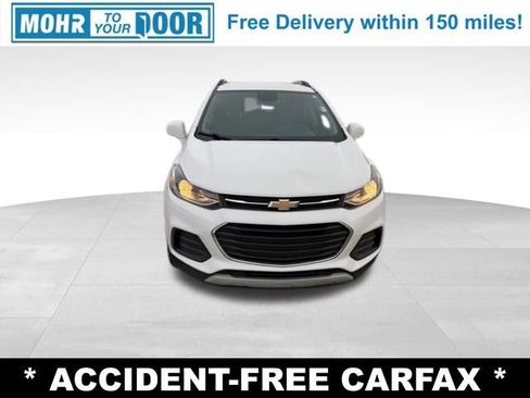 Used 2020 Chevrolet Trax LT w/ LT Convenience Package image 8