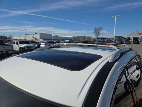 Used 2014 Nissan Pathfinder Platinum w/ Platinum Premium Package image 11