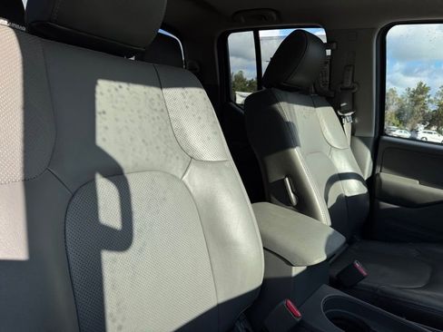 Used 2019 Nissan Frontier SL image 33