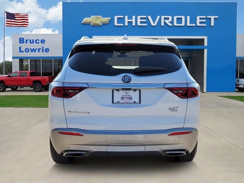 Used 2022 Buick Enclave Premium FWD image 6