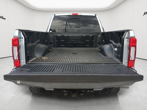 Used 2022 Ford F250 Lariat w/ Lariat Ultimate Package AWD/4WD image 24