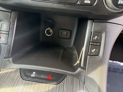 Used 2019 GMC Acadia SLE w/ Driver Alert Package I image 15