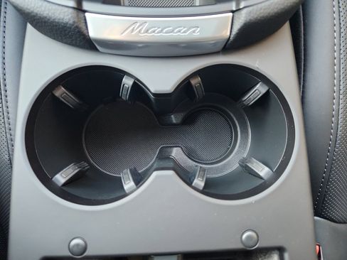 New 2026 Porsche Macan image 36