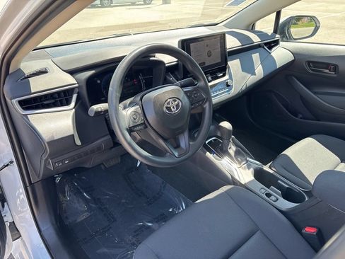 Used 2026 Toyota Corolla LE FWD image 16