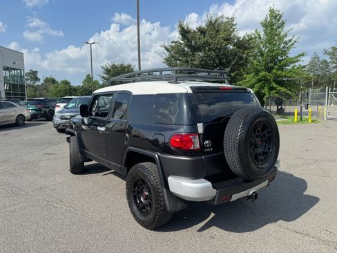 Used 2007 Toyota FJ Cruiser 4WD image 13