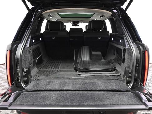 Used 2023 Land Rover Range Rover First Edition image 19