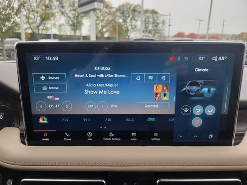 Certified 2023 Lincoln Nautilus Reserve image 29