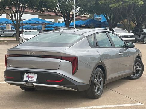 Used 2025 Kia K4 FWD image 4