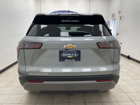 New 2026 Chevrolet Equinox LT w/ Safety and Technology Package AWD/4WD image 18