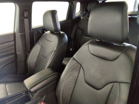 Used 2022 Jeep Compass High Altitude image 39