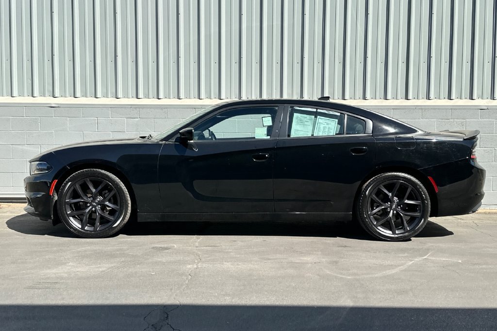 Used 2023 Dodge Charger SXT w/ Blacktop Package RWD image 7