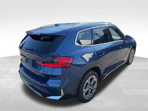Used 2025 BMW X1 xDrive28i image 4
