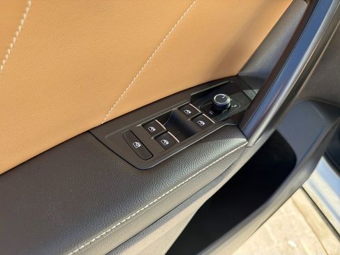 Certified 2022 Volkswagen Tiguan SE w/ Panoramic Sunroof Package image 13