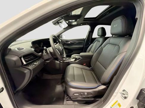 New 2026 Buick Envista Sport Touring w/ Convenience I Package FWD image 18