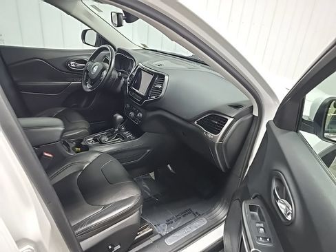 Used 2020 Jeep Cherokee Limited AWD/4WD image 15