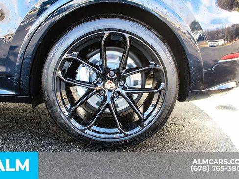 Used 2023 Porsche Cayenne Turbo image 15