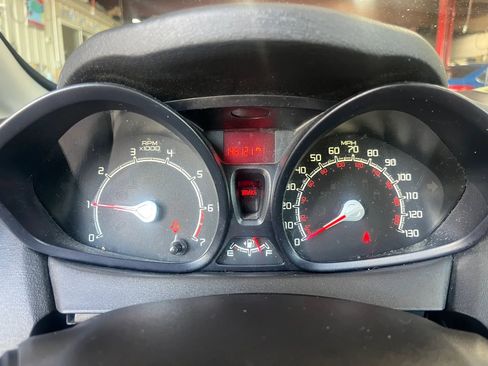 Used 2011 Ford Fiesta S FWD image 12