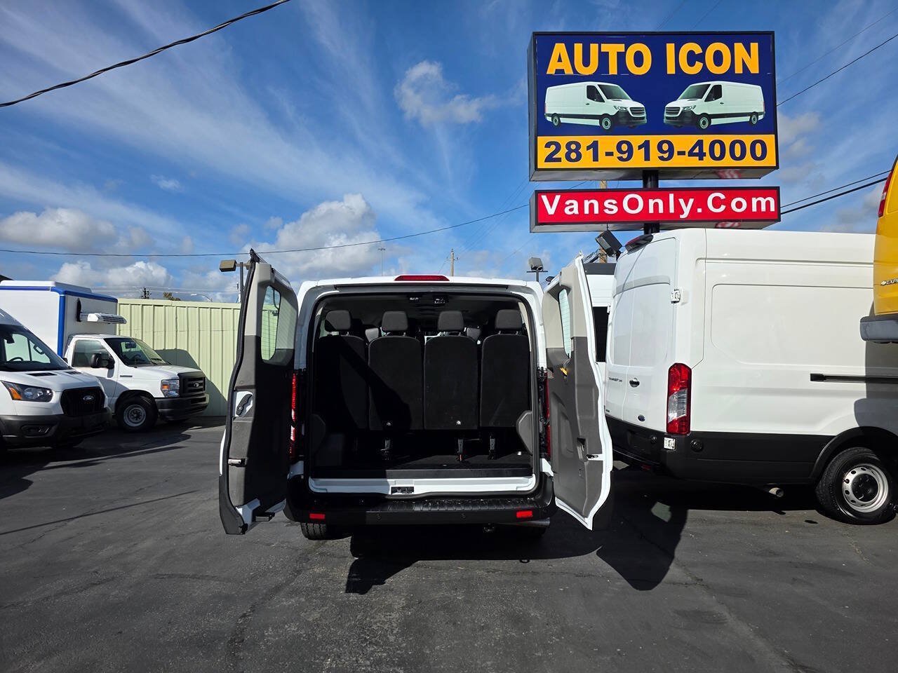 Used 2026 Ford Transit 350 XLT RWD image 23