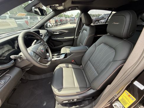 New 2026 Buick Envista Sport Touring FWD image 17