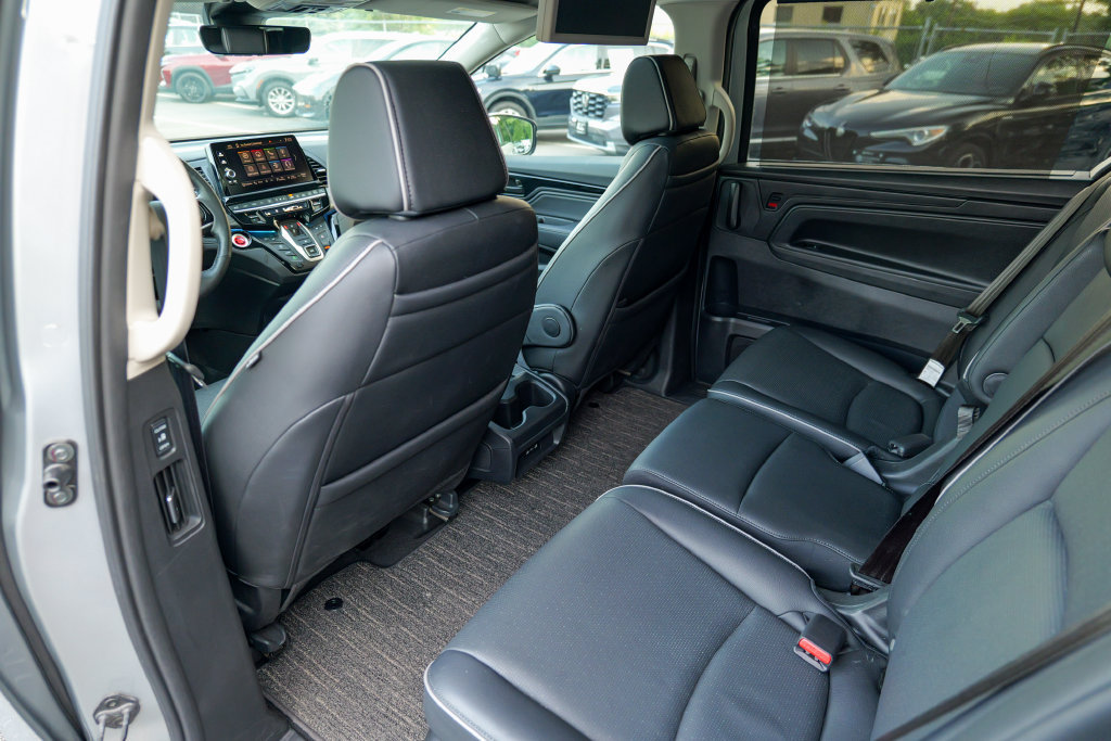 Used 2025 Honda Odyssey Elite image 24