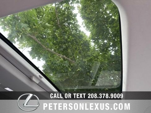 Used 2020 Chevrolet Traverse Premier AWD/4WD image 14