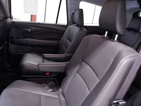 Certified 2022 Honda Pilot Touring image 19