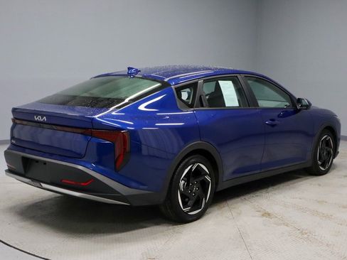Used 2025 Kia K4 EX image 12