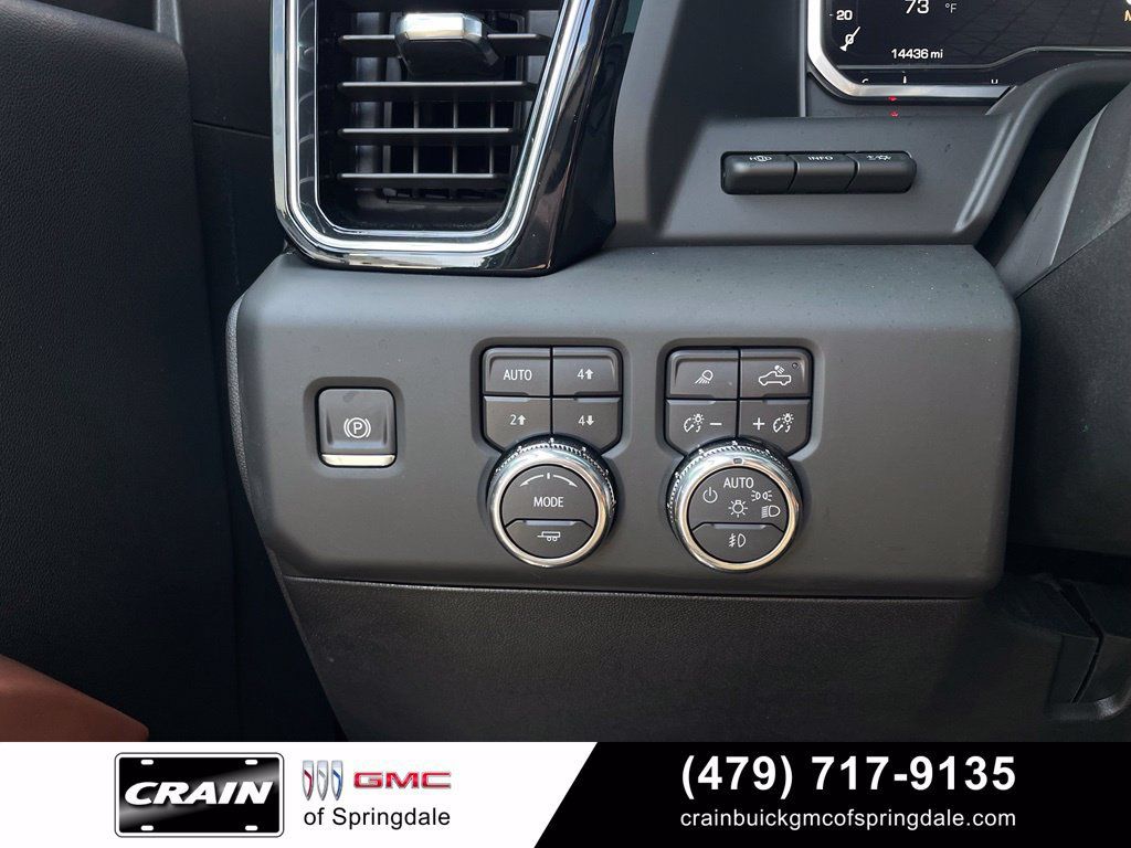 Used 2025 GMC Sierra 2500 Denali Ultimate AWD/4WD image 13