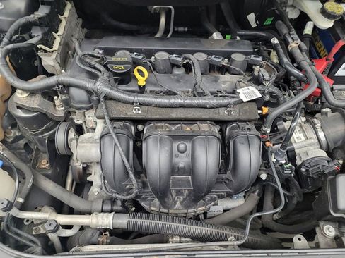 Used 2014 Ford Fusion SE FWD image 30