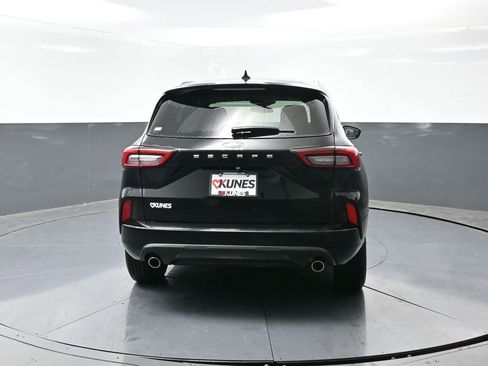 Used 2024 Ford Escape ST-Line image 13