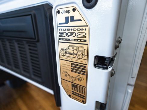 New 2025 Jeep Wrangler Unlimited Rubicon 392 image 12
