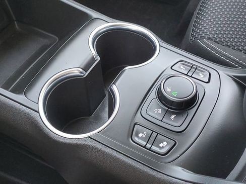 Certified 2022 GMC Terrain SLE w/ Driver Convenience Package FWD image 23