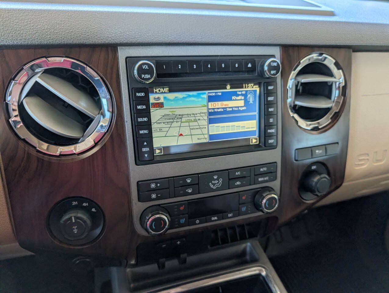 Used 2012 Ford F250 Lariat w/ Lariat Ultimate Pkg AWD/4WD image 23