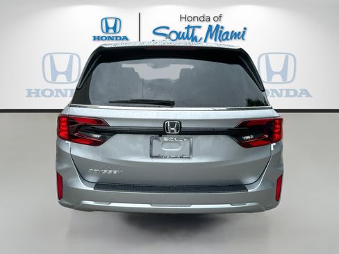 New 2026 Honda Odyssey EX-L image 5