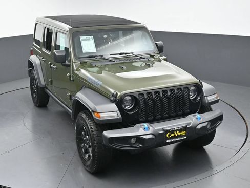 Used 2023 Jeep Wrangler Unlimited w/ Sun & Screen Package AWD/4WD image 41