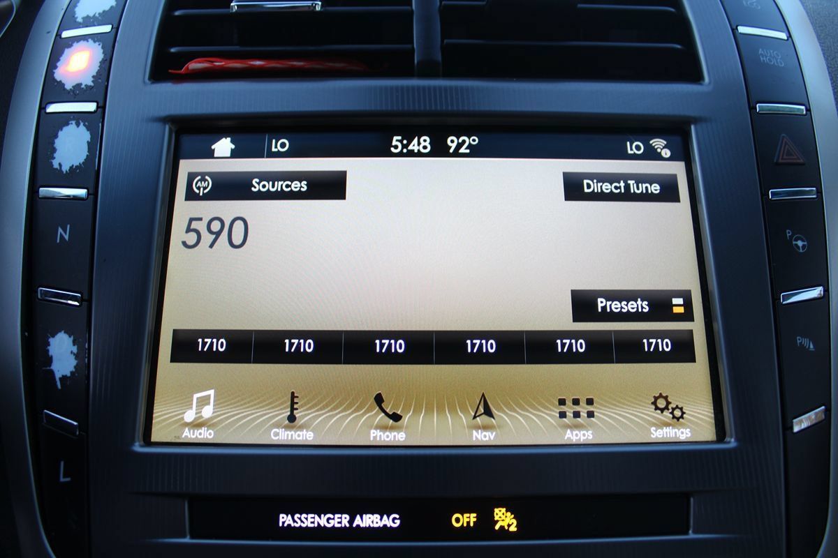 Used 2017 Lincoln MKZ Reserve w/ Technology Package FWD image 28