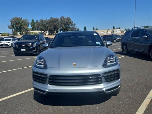 Used 2021 Porsche Cayenne Coupe AWD/4WD image 3