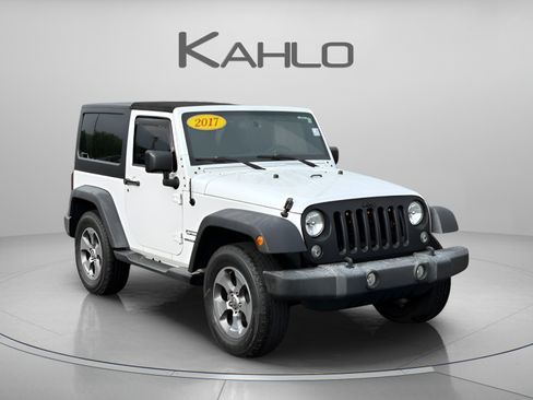 Used 2017 Jeep Wrangler Sport w/ Quick Order Package 24S AWD/4WD image 6
