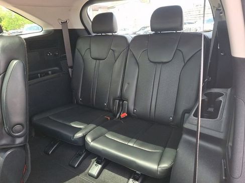 Used 2022 Kia Sorento EX w/ Panoramic Sunroof Package FWD image 12