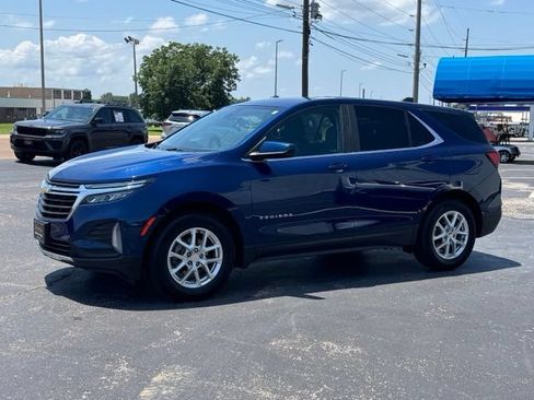 Used 2023 Chevrolet Equinox LT FWD image 3