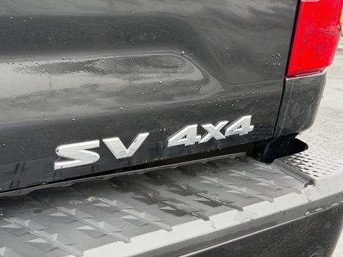 Used 2021 Nissan Titan SV w/ SV Convenience Package AWD/4WD image 32