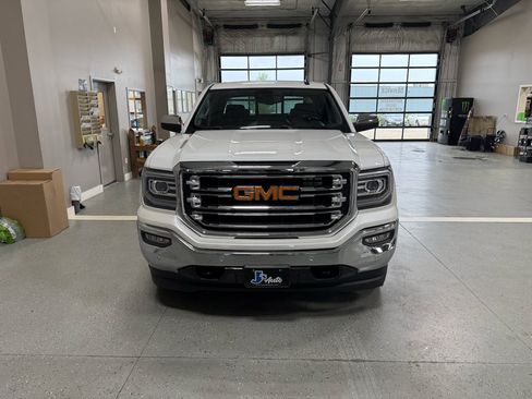 Used 2018 GMC Sierra 1500 SLT AWD/4WD image 3