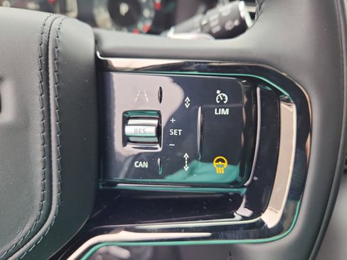 New 2026 Land Rover Range Rover Velar Dynamic SE image 20