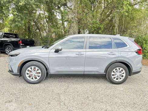 Used 2023 Honda CR-V LX image 4